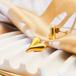 Stainless Steel Heart Stud Piercing Earrings Hip Hop Style‎ Minimalist Women